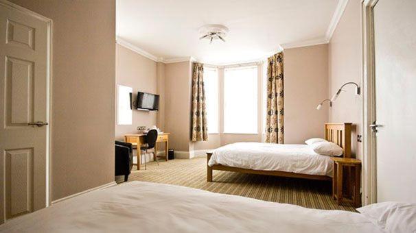 Marlborough Hotel NWI Buitenkant foto