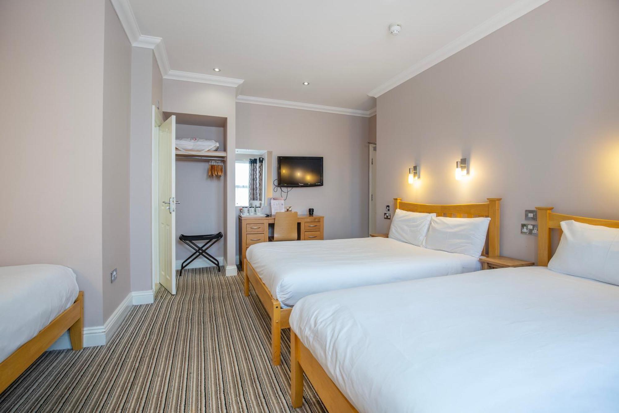 Marlborough Hotel NWI Buitenkant foto